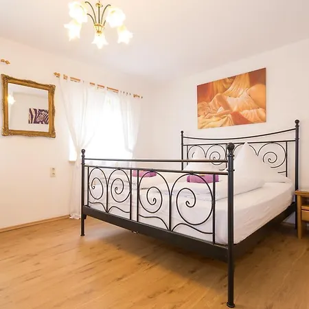 Отель Moosbichl